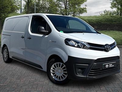 White Used 2024 Toyota Proace MPV | £19,961 (Expensive)
