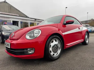 Used VW Beetle Design 105 HP (77 kW) 2013 Red Hatchback