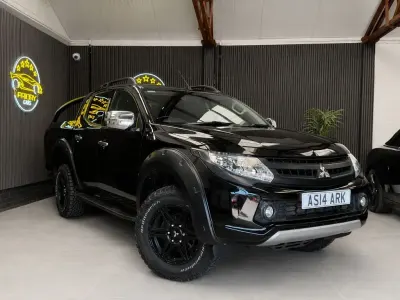Used Mitsubishi L200 2017 Black Pickup