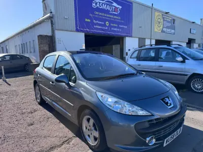 Begagnad Peugeot 207 Premium 95 HK (69 kW) 2008 Grå Halvkombi