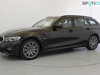 BMW 330e