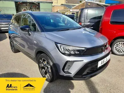 Usado Vauxhall Crossland Ultimate 120 CV (88 kW) 2022 Gris SUV