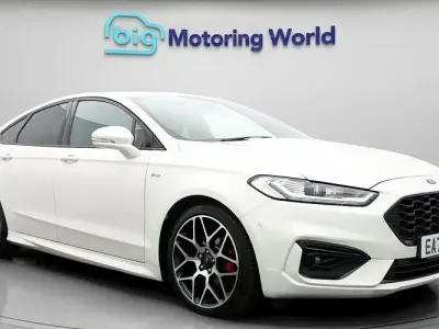 Used Ford Mondeo ST-Line 190 HP (139 kW) 2020 White Hatchback