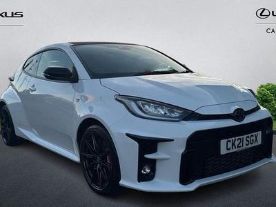 Used Toyota Yaris 261 HP (191 kW) 2021 White Hatchback