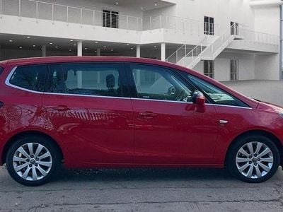 Used Vauxhall Zafira Elite 136 HP (100 kW) 2016 Lava red MPV