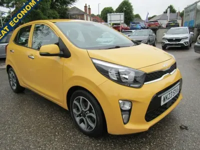 Used Kia Picanto 66 HP (48 kW) 2023 Yellow Hatchback