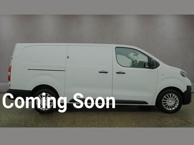 Used Toyota Proace 140 HP (102 kW) 2024 White MPV