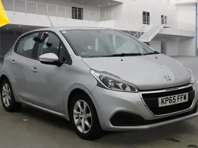 Used Peugeot 208 Active 75 HP (55 kW) 2015 Silver Hatchback