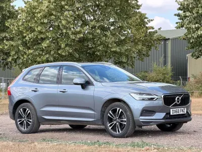 Used Volvo XC60 Momentum 190 HP (139 kW) 2018 Grey SUV