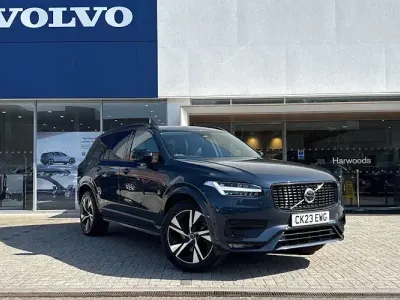 Begagnad Volvo XC90 Plus 250 HK (183 kW) 2025 SUV