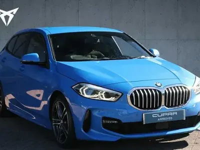 Używany BMW 118 M Sport 140 KM (102 kW) 2020 Niebieski Hatchback