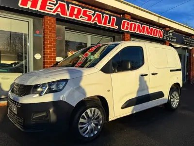 Used Peugeot Partner 102 HP (75 kW) 2021 White MPV
