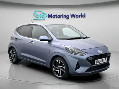 Used Hyundai i10 Premium 67 HP (49 kW) 2023 Blue Hatchback