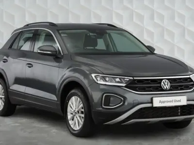 Used VW T-Roc Life 150 HP (110 kW) 2023 Indium grey SUV