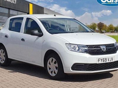Gebraucht Dacia Sandero Essentiel 90 PS (66 kW) 2019 Weiß Kleinwagen