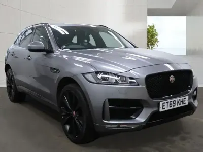 Begagnad Jaguar F-Pace R-Sport 180 HK (132 kW) 2019 Grå SUV