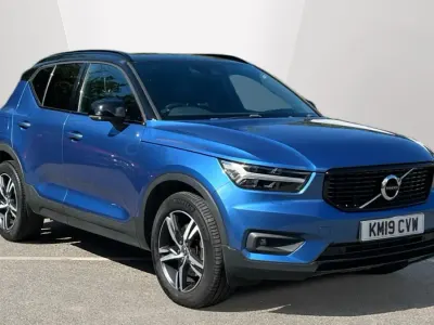 Usado Volvo XC40 R-Design 150 CV (110 kW) 2019 Azul SUV