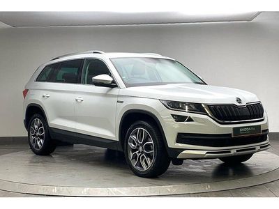 Moon white metallic Used 2019 Skoda Kodiaq SUV | £21,387 (A bit pricey)