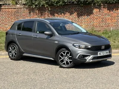 Used Fiat Tipo Cross 130 HP (95 kW) 2023 Grey Hatchback