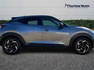 Używany Nissan Juke N-Connecta 143 KM (105 kW) 2023 Szary SUV