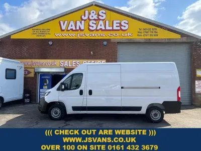 Usado Citroën Relay 140 HP (102 kW) 2025 Branco Van