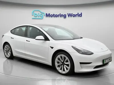 Used Tesla Model 3 RWD 208 kW (283 HP) 2022 White Sedan