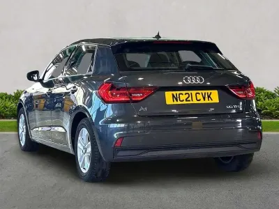 Usado Audi A1 Design 108 HP (79 kW) 2021 Cinzento SUV