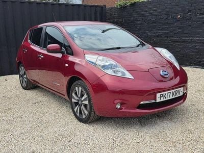 Used Nissan Leaf Tekna 80 kW (109 HP) 2017 Red Hatchback
