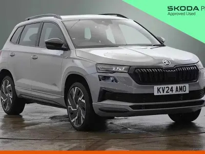 Begagnad Skoda Karoq SportLine 150 HK (110 kW) 2024 Grå SUV
