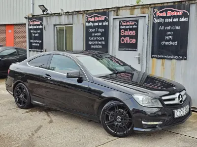 Używany Mercedes C220 AMG 2013 Czarny Coupe