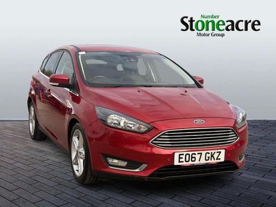 Used Ford Focus Titanium 150 HP (110 kW) 2017 Red Hatchback