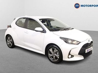 White Used 2024 Toyota Yaris Hybrid Hatchback | £18,999 (Good price)