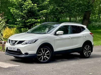 Używany Nissan Qashqai Tekna 110 KM (80 kW) 2016 Biały SUV
