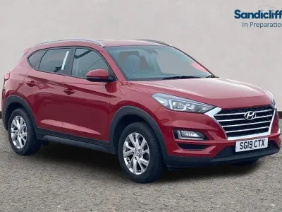 Used Hyundai Tucson SE 132 HP (97 kW) 2020 Red SUV
