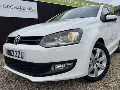 Begagnad VW Polo Edition 70 HK (51 kW) 2014 Vit Halvkombi