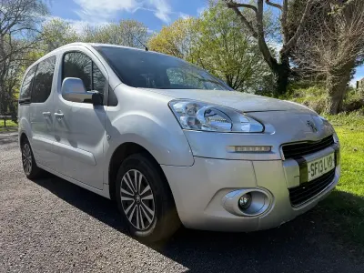 Used Peugeot TePee S 92 HP (67 kW) 2013 Silver MPV