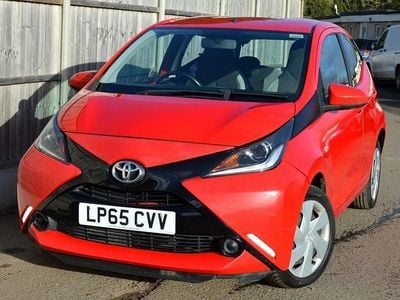 Red Used 2015 Toyota Aygo X-play Hatchback | £6,949 (Fair price)