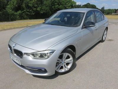 BMW 330e