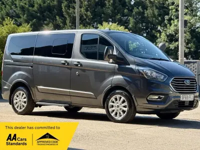 Used Ford Tourneo Titanium 130 HP (95 kW) 2019 Grey MPV