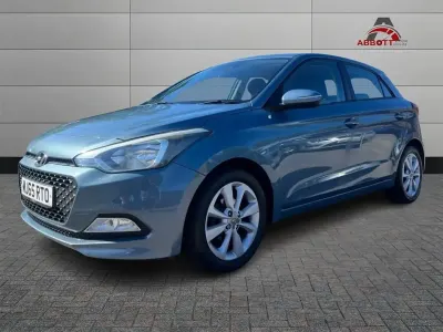 Used Hyundai i20 SE 84 HP (61 kW) 2015 Blue Hatchback