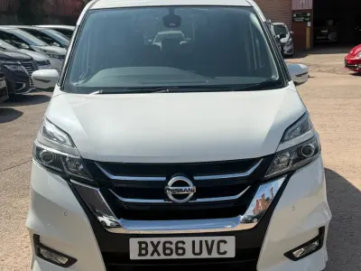 Begagnad Nissan Serena
