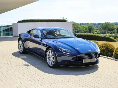 Used Aston Martin DB11 528 HP (388 kW) 2022 Blue Coupe