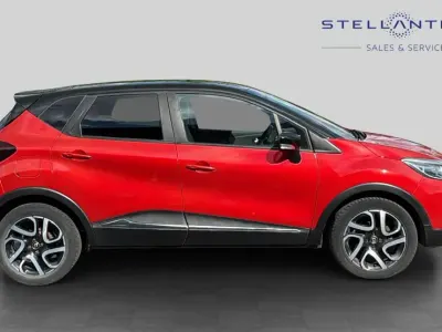 Używany Renault Captur Iconic 89 KM (65 kW) 2019 Czerwony SUV