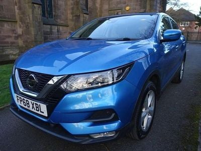 Used Nissan Qashqai Acenta Premium 115 HP (84 kW) 2018 Blue SUV