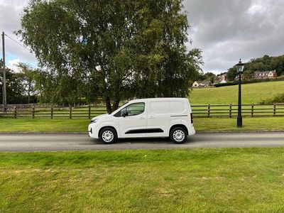 White Used 2024 Vauxhall Combo MPV | £15,450 (Fair price)