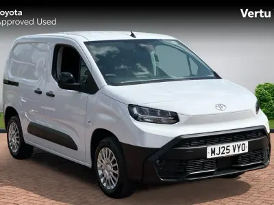 Used Toyota Proace City City 100 HP (73 kW) 2025 MPV