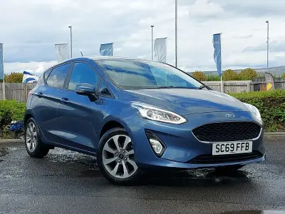 Begagnad Ford Fiesta Trend 95 HK (69 kW) 2020 Blå Halvkombi