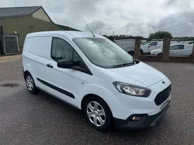Used Ford Transit Courier Trend 2021 White Van