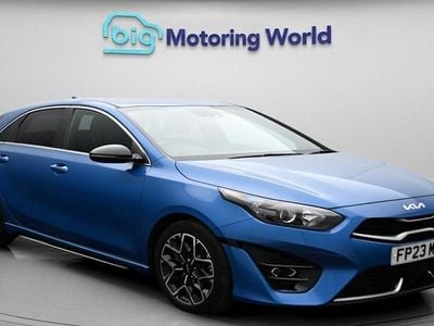 Usado Kia Ceed GT-Line 160 HP (117 kW) 2023 Azul Citadino