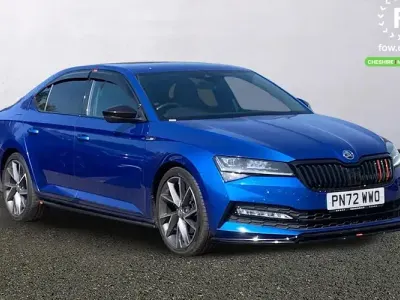Used Skoda Superb SportlinePlus 190 HP (139 kW) 2022 Blue Hatchback
